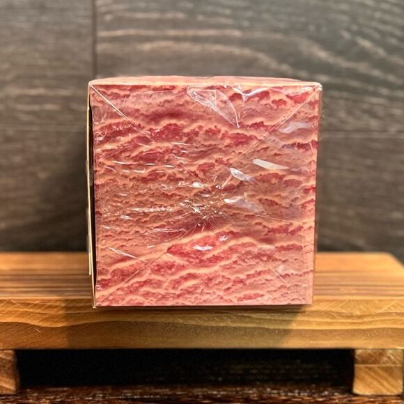 Maison La Bougie Paris Sorbet Candle in Rose, glacé & fraise. 6.34 ounces, NIB! - Picture 8 of 9